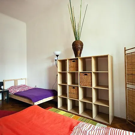 Guest house Lonlon