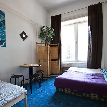 Lonlon Budapest